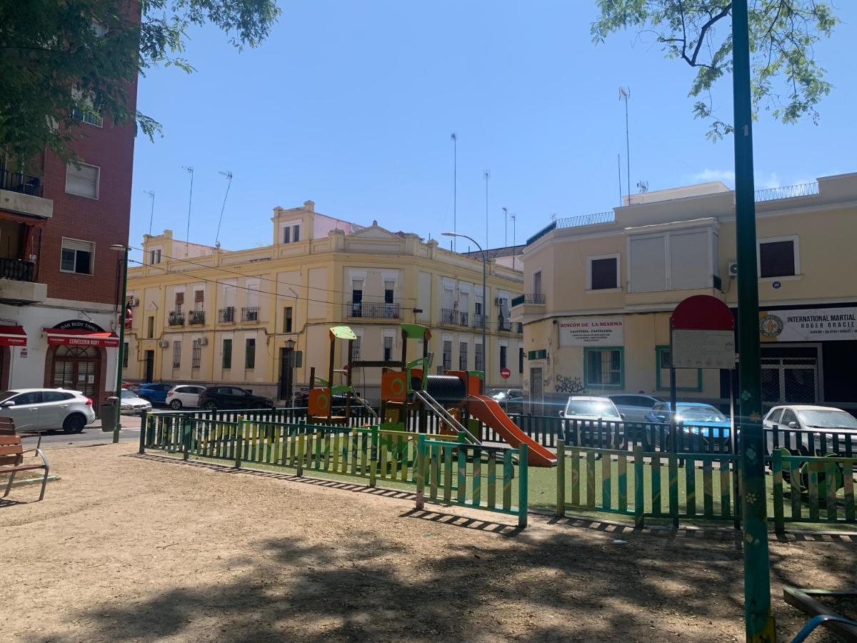 La Casita De La Puerta De Carmona Apartment Sevilla Bagian luar foto